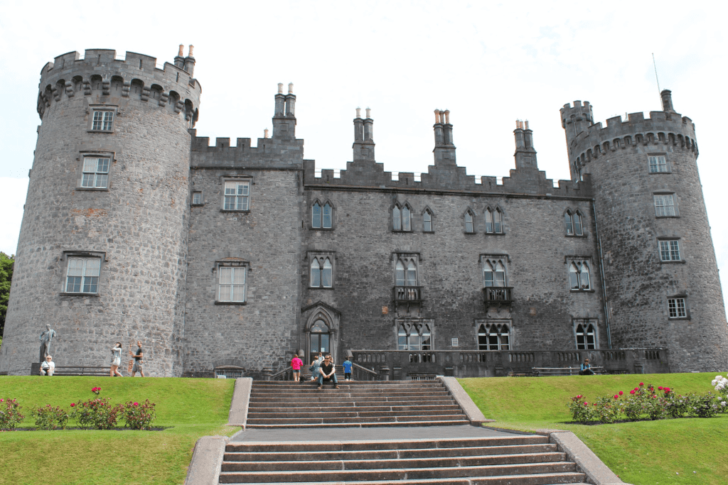 Visiting Kilkenny castle Ireland